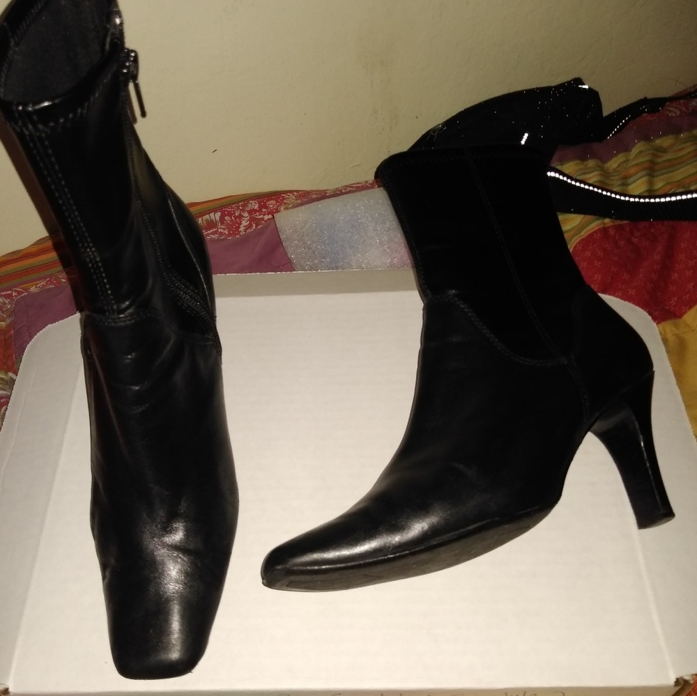 Black mid calf skinny boots with heel Nine West